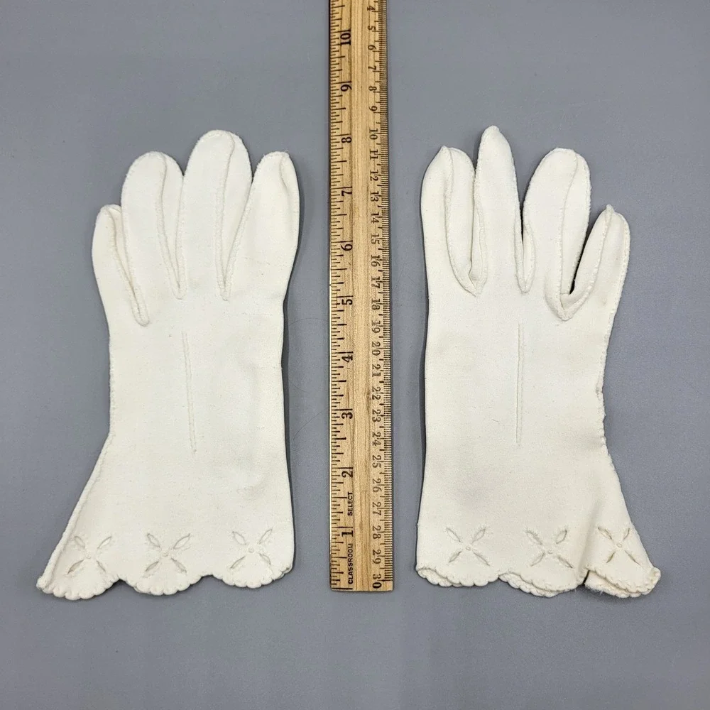 Hansen Vintage Formal Gloves Womens Scalloped Edge Mid-Century Cream 3 Sets